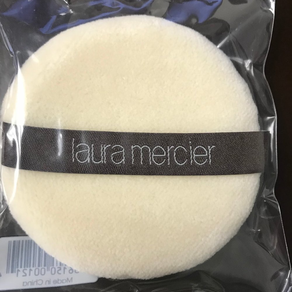Laura Mercier Velour Puff